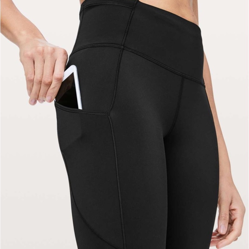Lululemon Fast & Free 7/8 Tight II *Non-Reflective Nulux 25"
Black
